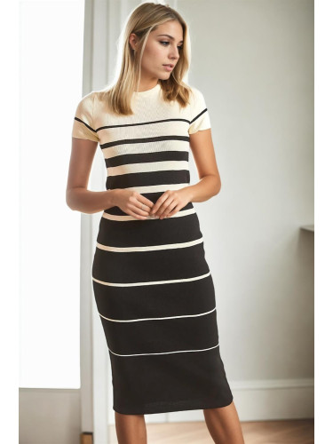 Z5075 Dewberry Womens Striped Knitwear Dress-BLACK-WHITE