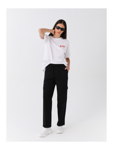 LC Waikiki Women's Trousers with an elastic waist, comfortable fit and straight pockets.