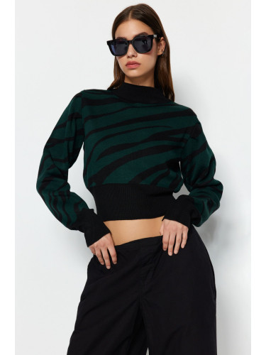 Trendyol Emerald Green Stand-Up Collar Knitwear Sweater