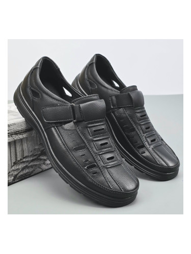 Черни мъжки обувки с перфорация K235-1
