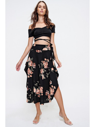 Trend Alaçatı Stili Women's Black Floral Asymmetrical Cut Patterned Viscose Skirt