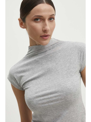 Тениска Answear Lab в сиво с ниско поло