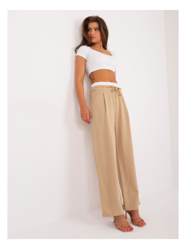 Brown fabric trousers with pockets
