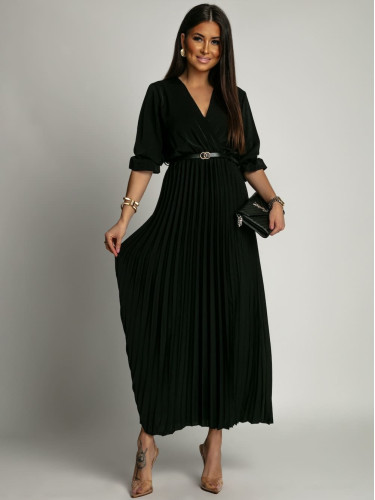 Elegant black pleated maxi dress with belt