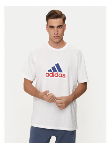 adidas Тишърт Future Icons Badge of Sport IS3234 Бял Loose Fit
