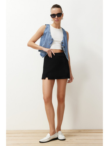 Trendyol Black Slit Stretchy Mini Skirt