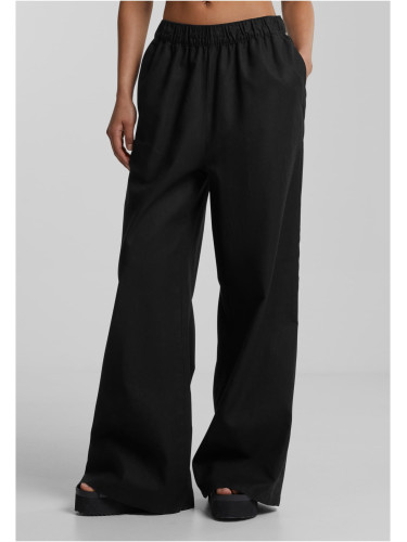 Women's wide-legged trousers - black