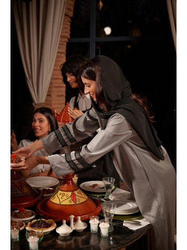 Trendyol Shiny Long Woven Cap & Abaya & Abaya With Smoky Embroidery