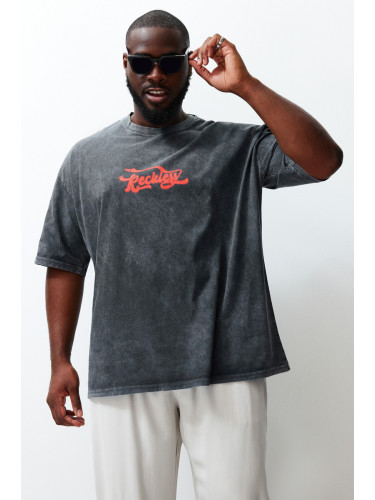 Trendyol Large Size Anthracite Oversize Comfortable 100% Cotton Printed T-Shirt with Aged Effect