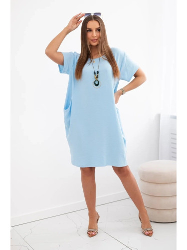 Loose dress with pockets and a pendant, blue