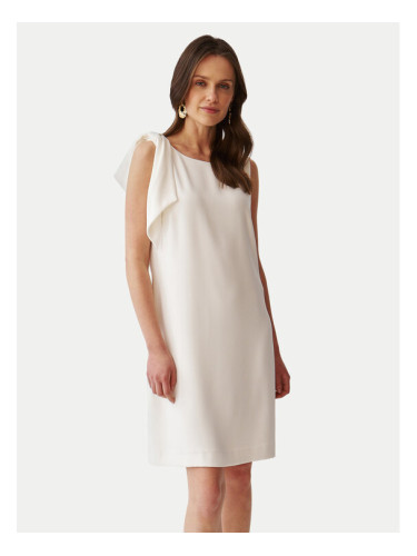 Tatuum Коктейлна рокля Hastika T2406.214 Бял Regular Fit