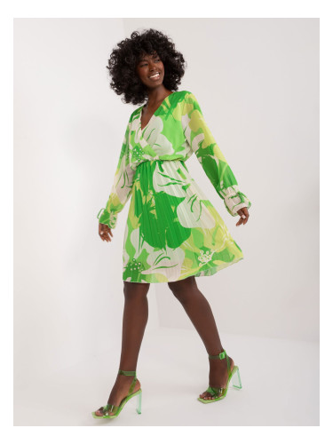 Light green patterned pleated dress