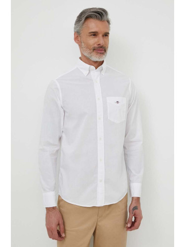 Памучна риза Gant мъжка в бяло със стандартна кройка с яка с копче