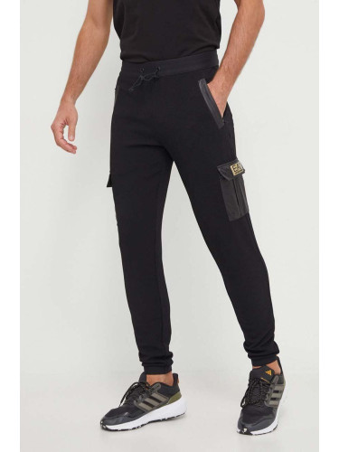 Спортен панталон EA7 Emporio Armani в черно с изчистен дизайн