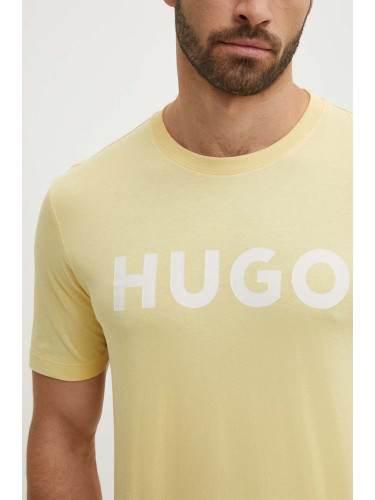 Памучна тениска HUGO в жълто с принт 50467556