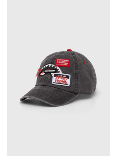 Памучна шапка с козирка Sprayground в сиво с апликация
