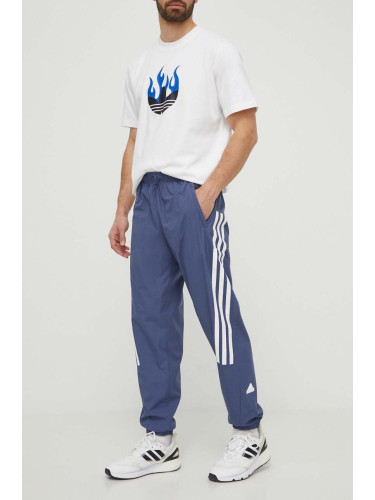 Спортен панталон adidas в синьо с принт IR9239