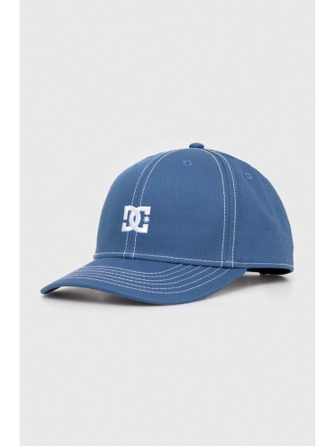 Памучна шапка с козирка DC Star в синьо с апликация