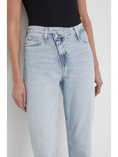 Дънки Calvin Klein Jeans Mom Jean с висока талия J20J222769