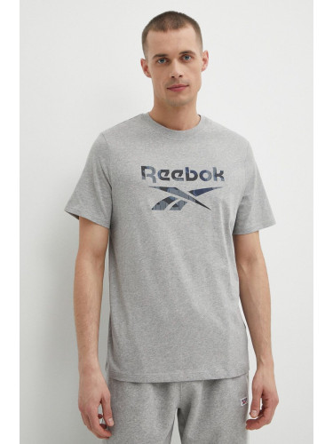 Памучна тениска Reebok в сиво с принт 100076379