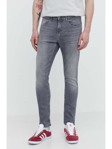 Дънки Tommy Jeans в сиво DM0DM18731
