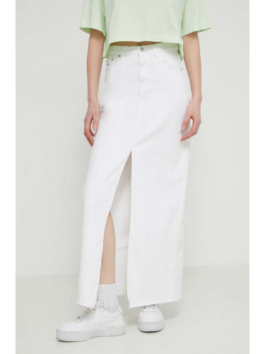 Дънкова пола Tommy Jeans в бяло дълга със стандартна кройка DW0DW17991