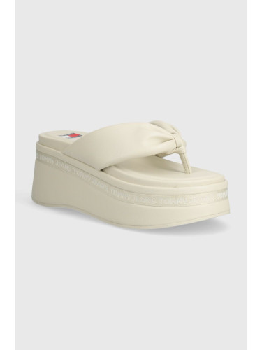 Джапанки Tommy Jeans TJW WEDGE SANDAL в бежово с платформа EN0EN02457