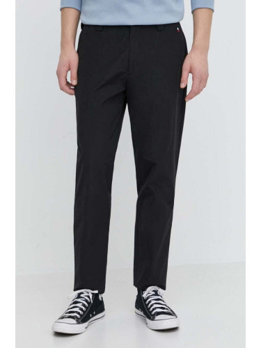 Панталон Tommy Jeans в черно със стандартна кройка DM0DM18938