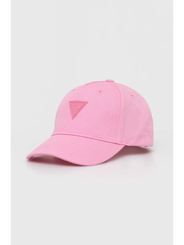 Детска памучна шапка с козирка Guess в розово с апликация
