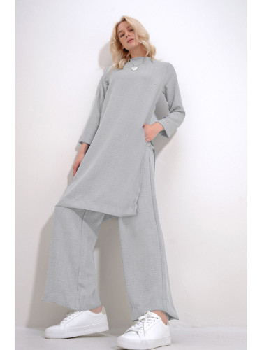 Trend Alaçatı Stili Women's Gray Crew Neck Side Slits and Cuffs Tunic and Palazzo Trousers Double Set