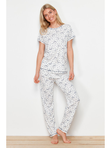 Trendyol White Galaxy Patterned Knitted Pajamas Set