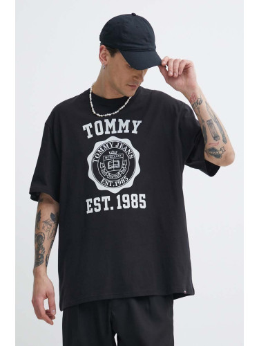 Памучна тениска Tommy Jeans в черно с принт DM0DM18560