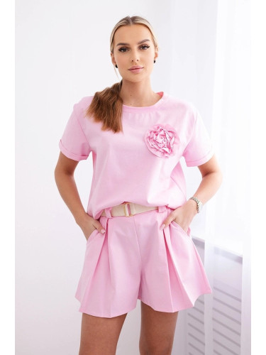 Women's set with decorative floral blouse + shorts - light pink