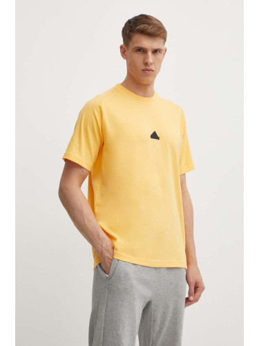 Тениска adidas Z.N.E в жълто с апликация IR5238