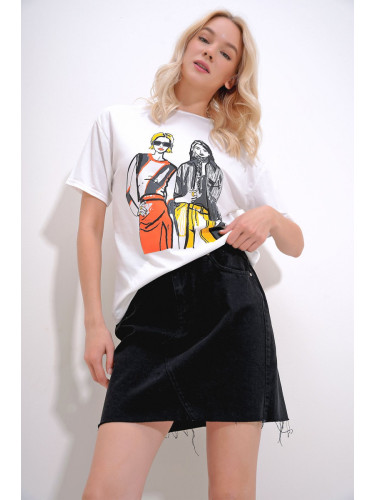 Trend Alaçatı Stili Women's White Crew Neck Women's Printed T-Shirt