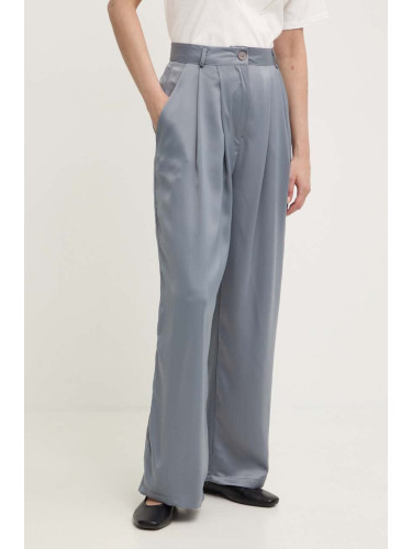 Панталон Answear Lab в сиво със стандартна кройка, с висока талия