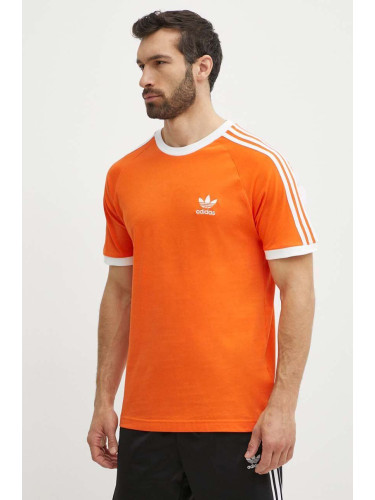Памучна тениска adidas Originals в оранжево с апликация IM9382