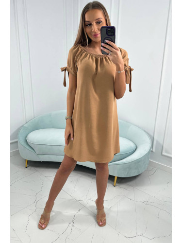 Dress with camel tie on sleeves