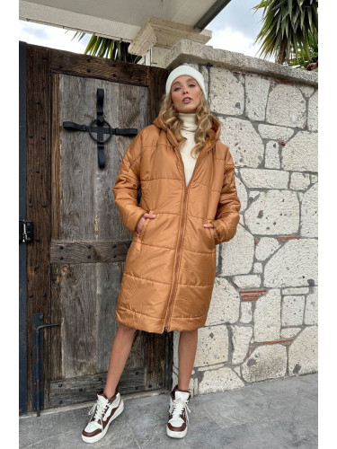 Trend Alaçatı Stili Women's Tan Hooded Lined Double Pocket Long Quilted Coat