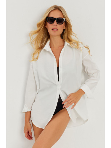 Cool & Sexy Women's White Shirt Q987