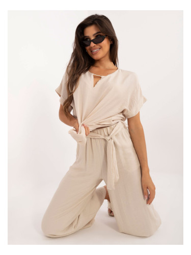 Beige summer set with trousers with belt