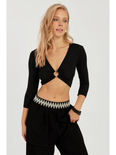 Cool & Sexy Women's Black Front Loop Crop Blouse