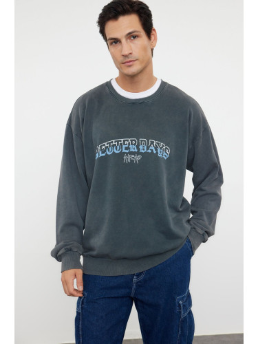 Trendyol Anthracite Oversize / Wide Cut Wash / Aged Effect Printed Sweatshirt