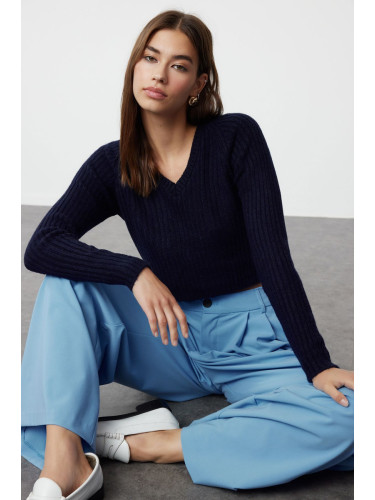 Trendyol Navy Blue Crop Soft Textured Basic Knitwear Sweater