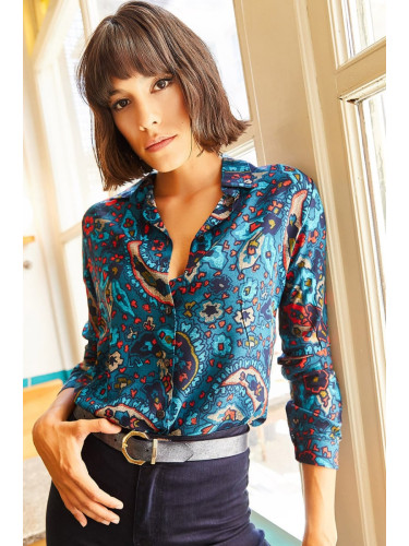 Olalook Women's Blue Paisley Patterned Shirt