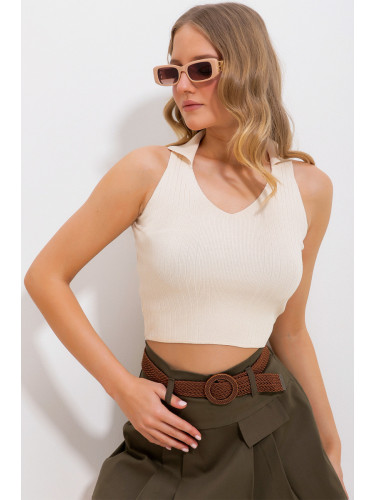 Trend Alaçatı Stili Women's Vanilla V-Neck Sleeveless Soft Textured Knitwear Blouse