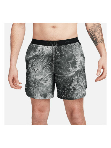 МЪЖКИ КЪСИ ПАНТАЛОНИ NIKE DF STRIDE 7IN BF SHORT AOP ТЪМНОСИВИ