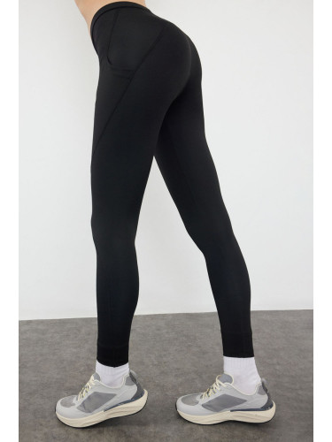 Trendyol Black Full Length Knitted Sports Tights with Pocket Detail