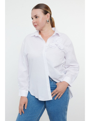 Trendyol Curve White Floral Embroidered Plus Size Woven Shirt