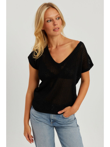 Cool & Sexy Women's Black V-Neck Mesh Blouse